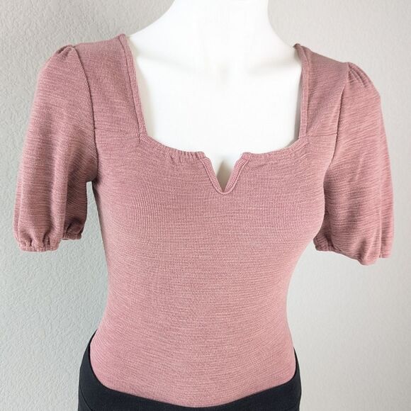 Altar'd State Pink Puff Sleeve Bodysuit - Picture 4 of 9